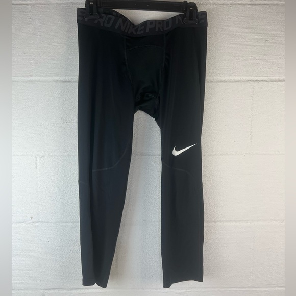 Nike Pro Black 3/4 Tights, XL - Picture 1 of 5